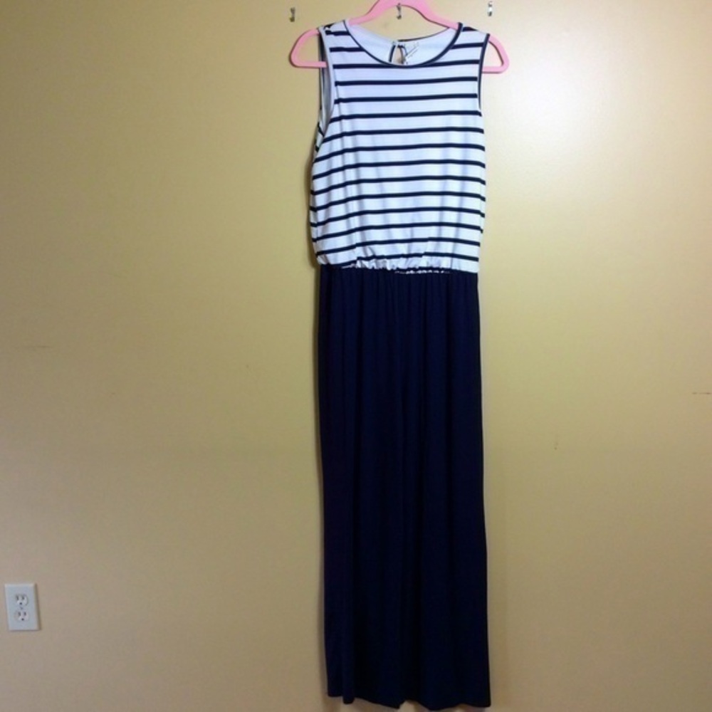 Beeson river navy blue and white striped jumpsuit. Sleeveless M Stretch.